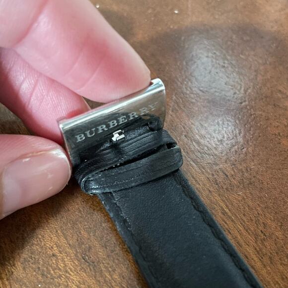 Burberry Men’s Watch Leather Band - Picture 6 of 6
